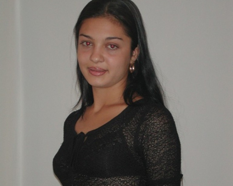 S��er Latina Teen